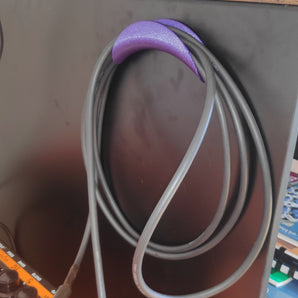 Supporto per cavi della chitarra da montare a muro