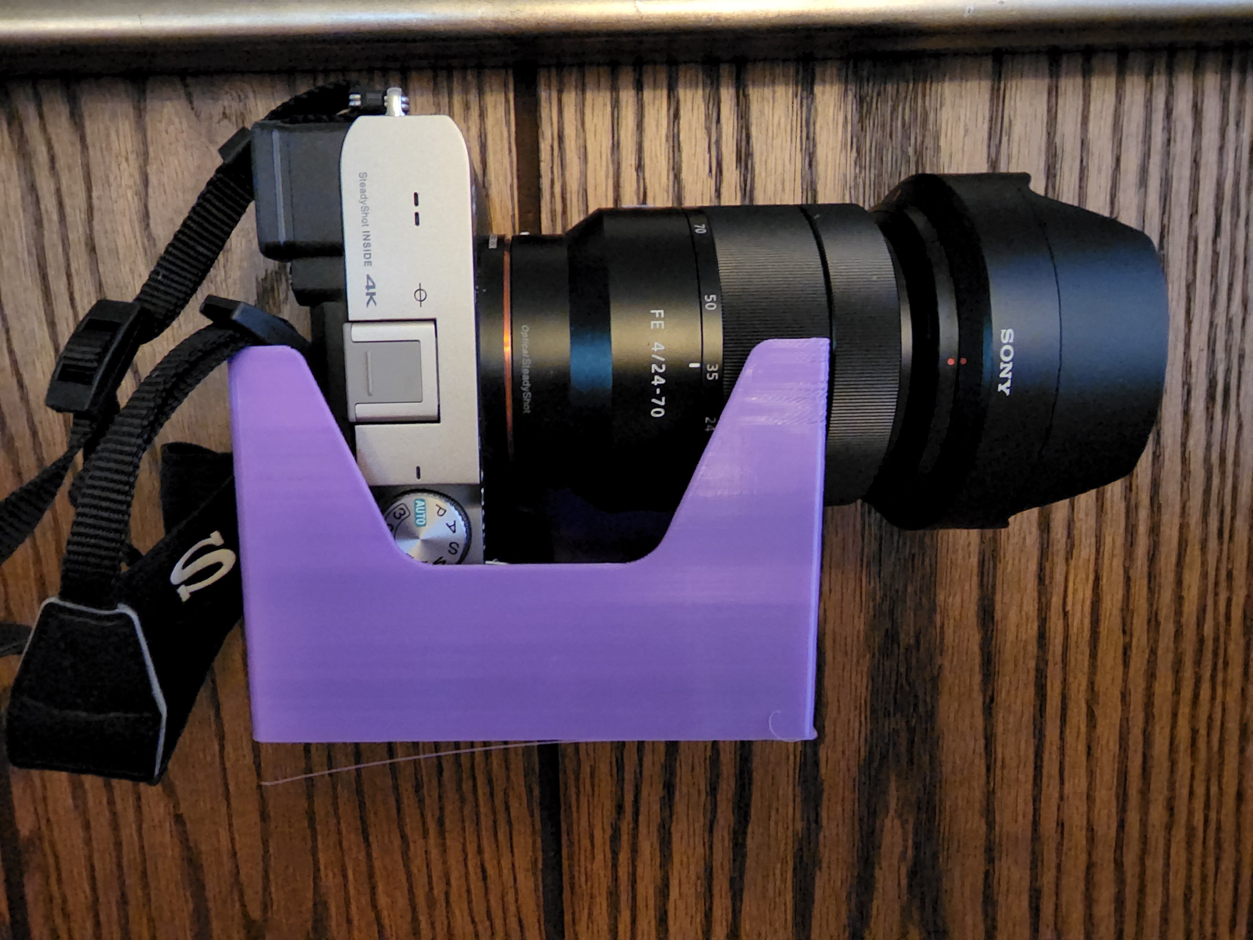 Supporto a parete per fotocamera Sony A7C