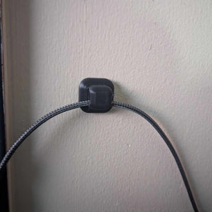 Portacavi discreto per montaggio superficiale