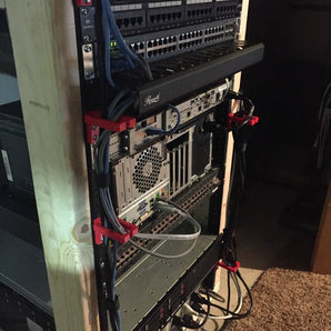 Clip di gestione cavi rack montati