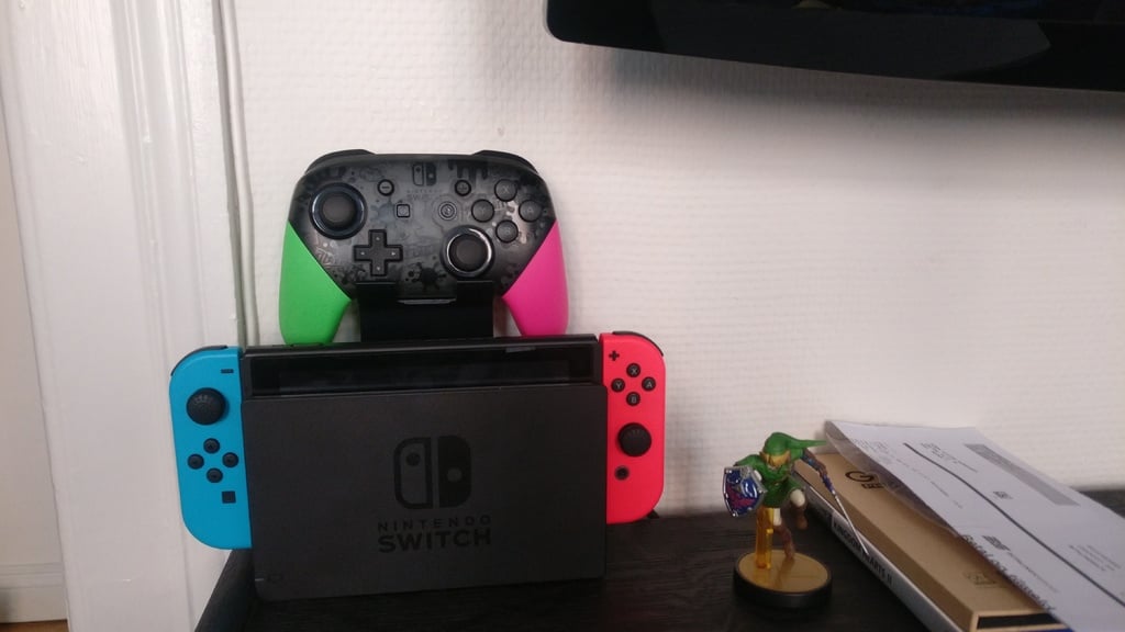 Supporto per controller Nintendo Switch Pro per dock