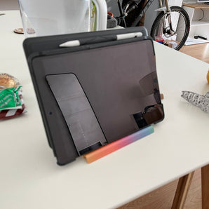 Supporto per iPad versatile per un comfort di visualizzazione ottimale