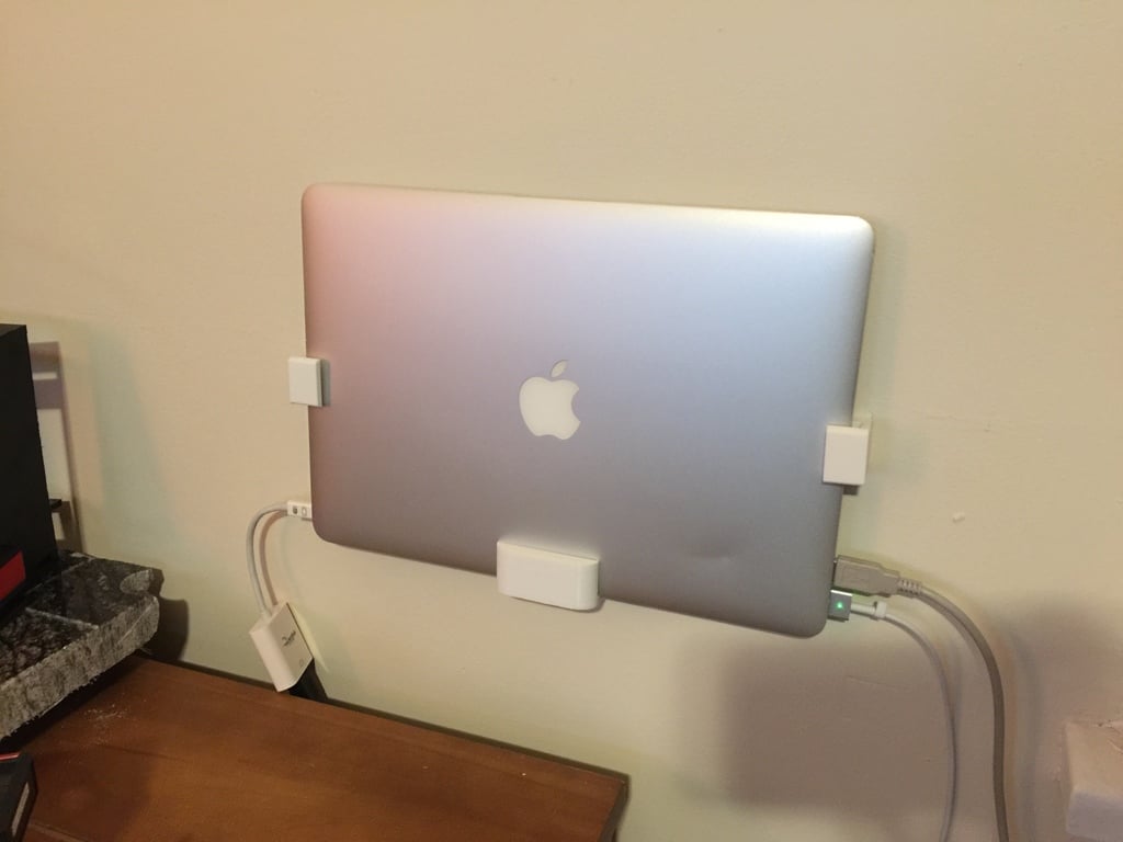 Supporti laterali per montaggio a parete di MacBook Air