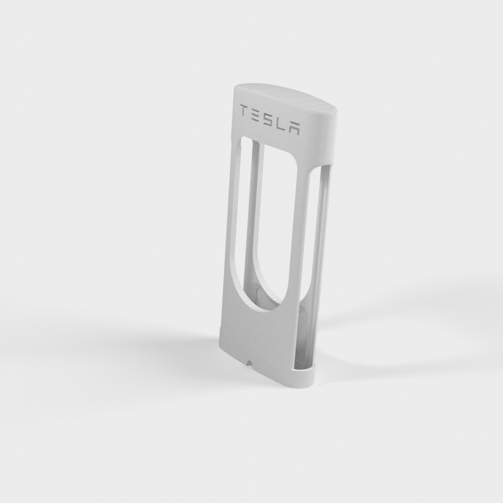 Mini Tesla SuperCharger per iPhone e fotocamere