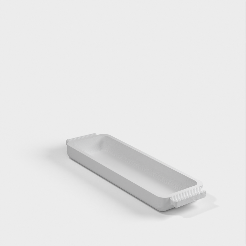 Vassoio per scrivania Bekant di IKEA per adattatori USB-C