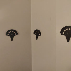 Porta cappellini a parete