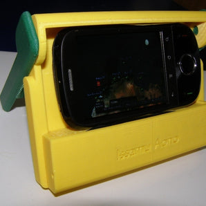 Supporto per smartphone con supporto per cuffie