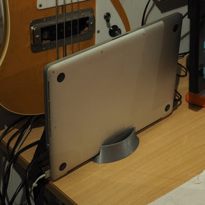 Supporto compatto per Macbook Pro per laptop chiuso