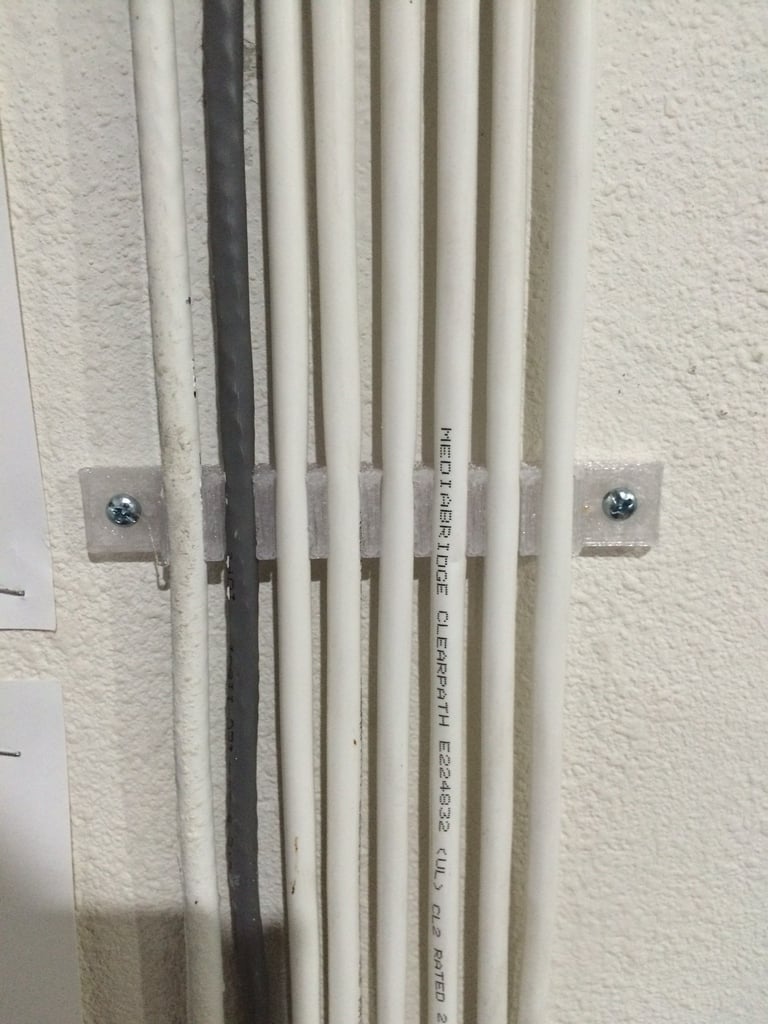 Clip a 8 fili per montaggio a parete