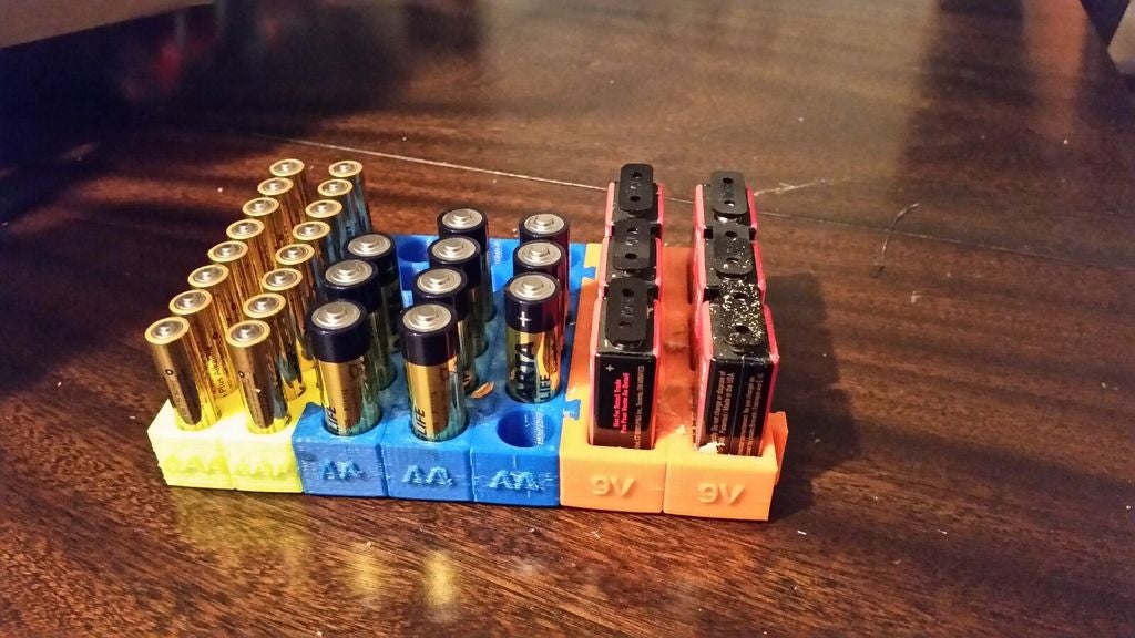 Portabatterie modulare per batterie AA, AAA, a moneta e 9v