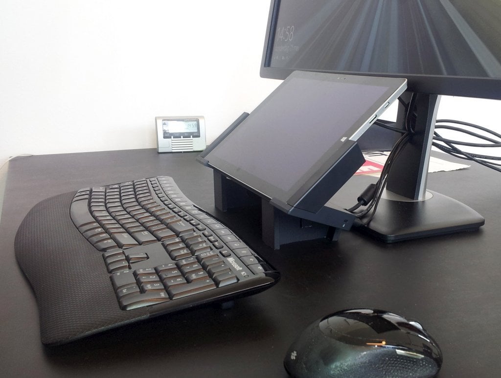 Base ergonomica per Microsoft Surface e supporto dock