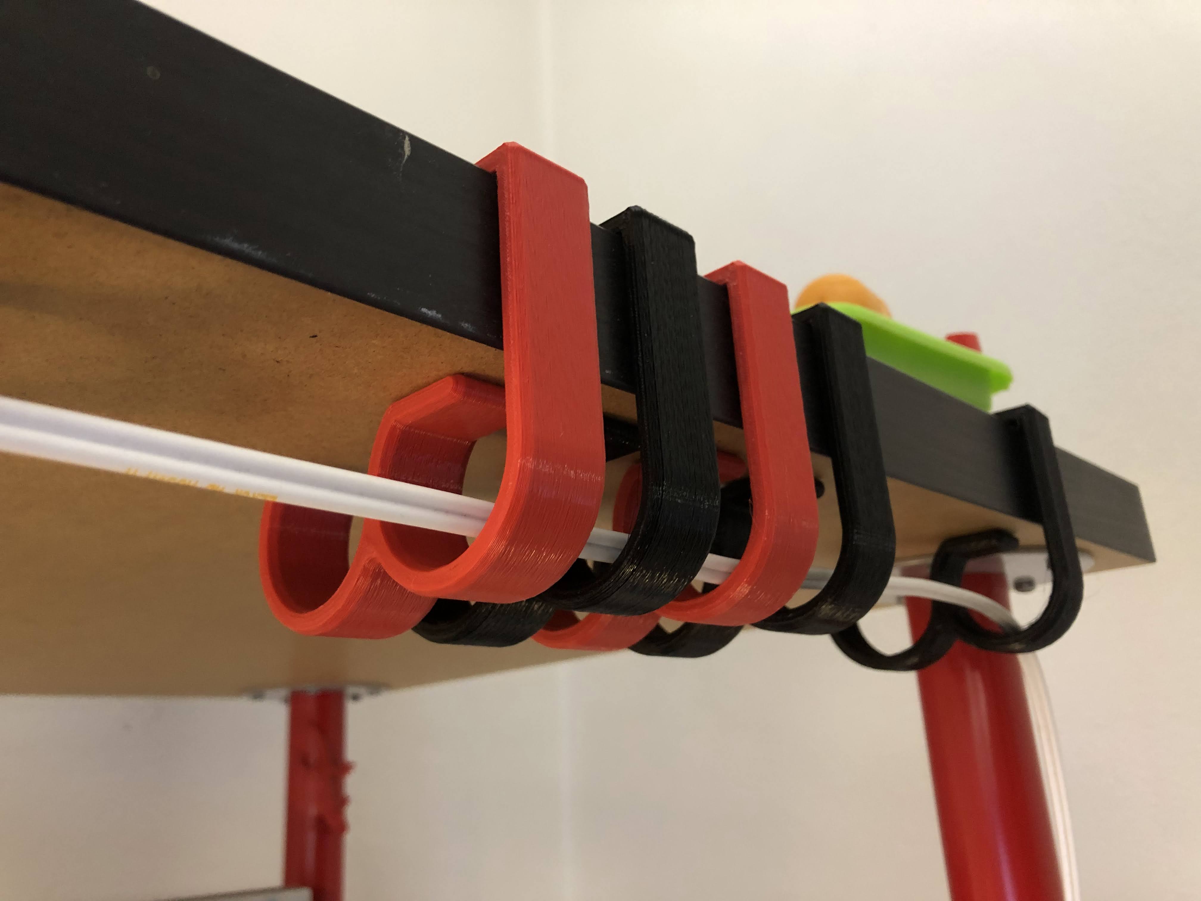 Clip di gestione dei cavi della scrivania per piani di lavoro da 50 mm - Compatibile con Ikea