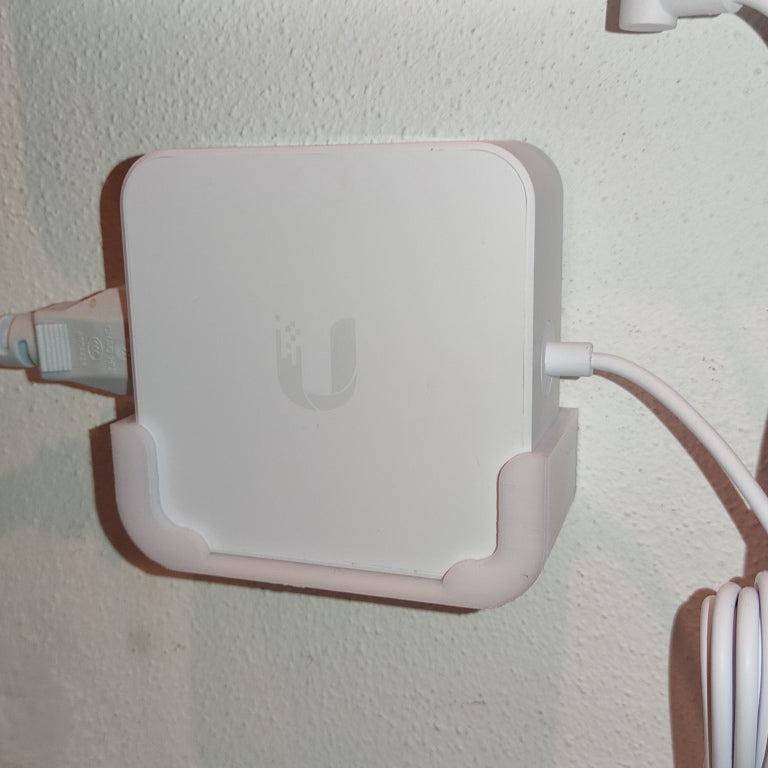 Supporto a parete per PSU UniFi