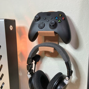 Montaggio a parete per controller e cuffie