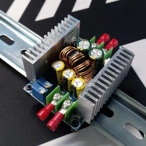 Staffa per guida DIN per convertitore Buck da 20 A 300 W