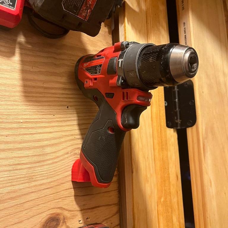 Supporto per attrezzi da parete Milwaukee M-12