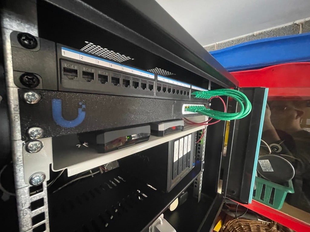 Ubiquiti Unifi Lite 8 porte POE da montare su rack