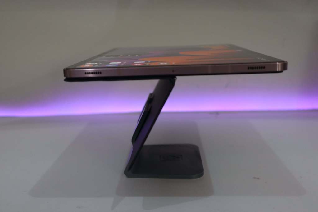 Supporto per tablet mobile per Microsoft Surface Pro e Samsung Galaxy Tab S7 con cavalletto regolabile