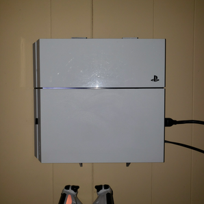 PS4 Montaggio a muro