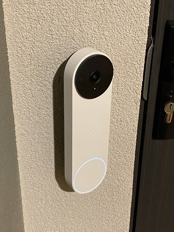 Supporto angolare per Google Nest Doorbell (batteria)