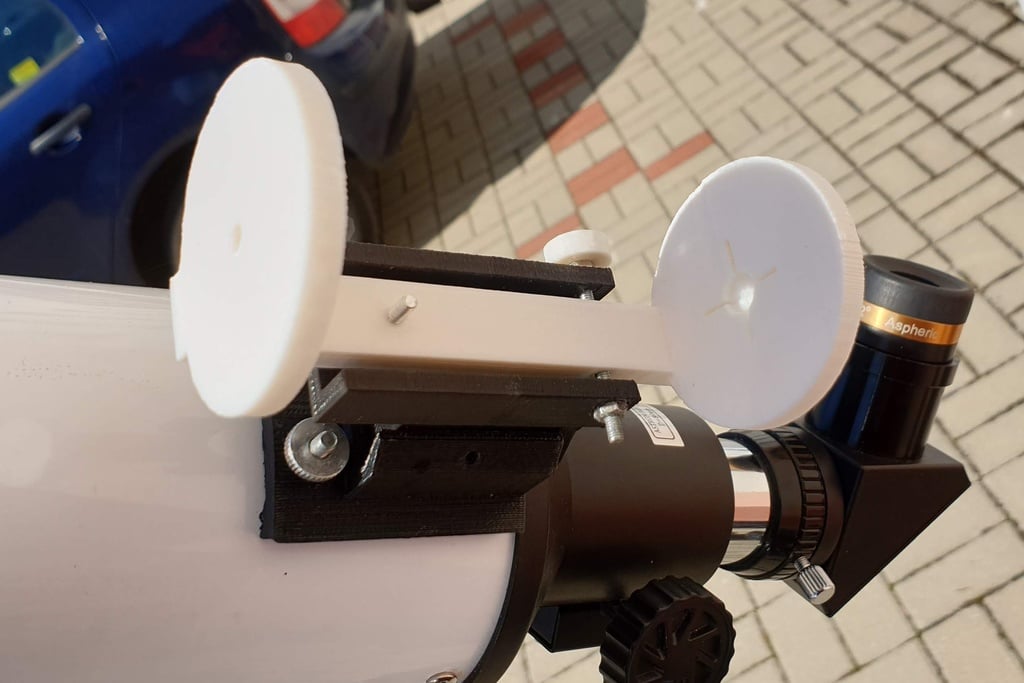 Cercatore solare regolabile per l&#39;astronomia