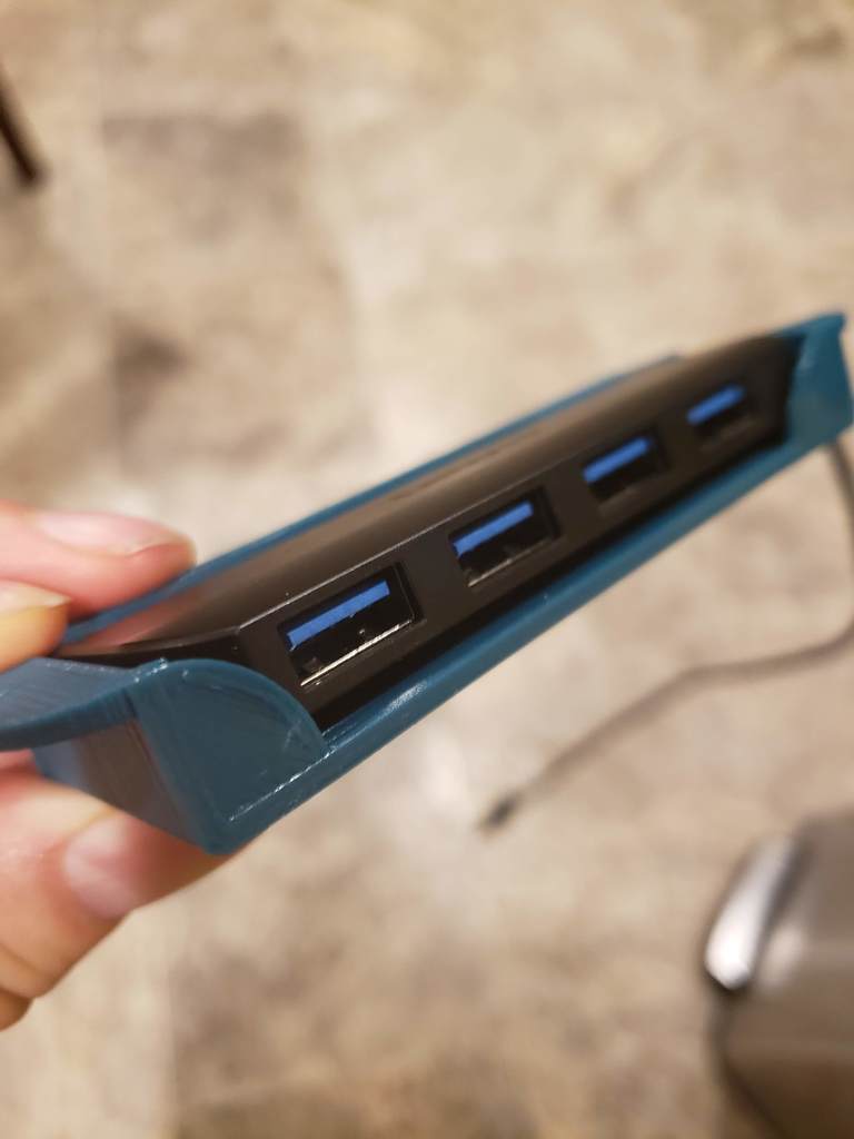 Supporto da tavolo per hub USB Lenovo a 4 porte