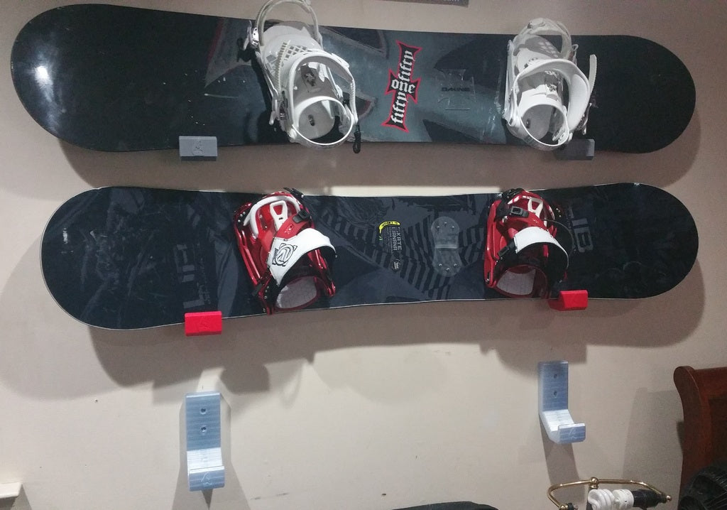 Supporto da parete per snowboard