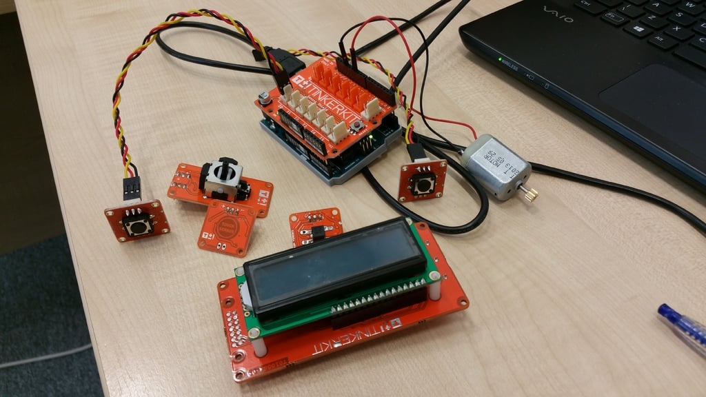 Sensore Tinkerkit e supporto Arduino Uno