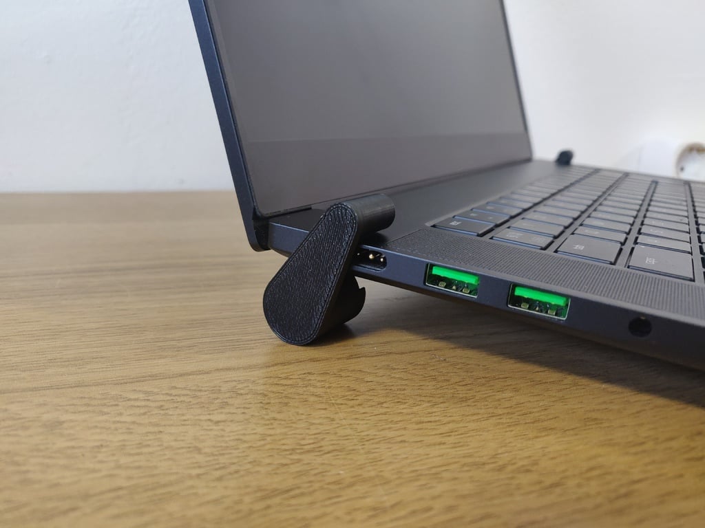 Supporto per laptop KUNA con regolazione in altezza di 15 mm