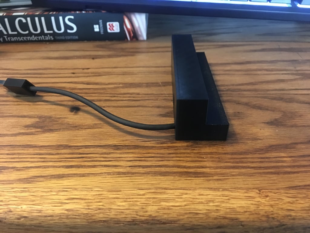 Supporto da tavolo per hub USB Anker