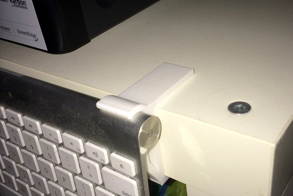 IKEA Expedit / Lack tastiera Apple wireless e spazio per il trackpad