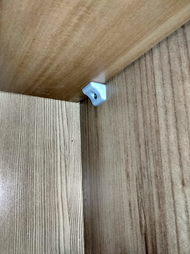 Staffe semplici per mensole per mobili IKEA