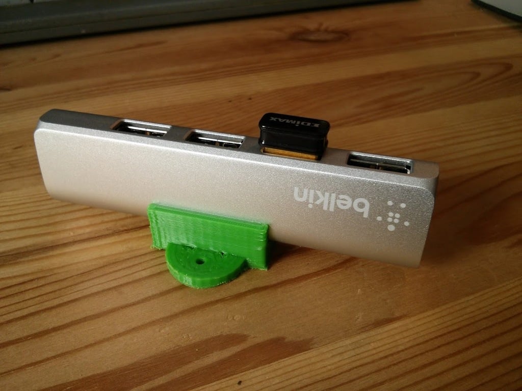 Supporto per hub USB Belkin