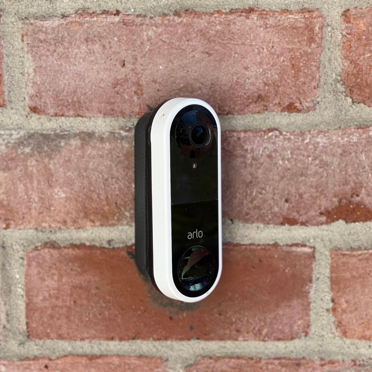 Arlo Doorbell Montaggio con angolo di 45 gradi