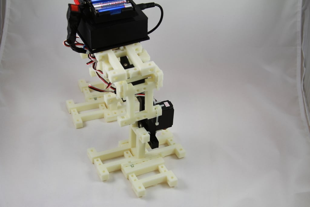 MegaPed Servo I Brace Robot bipede a 4 servi controllato da Arduino