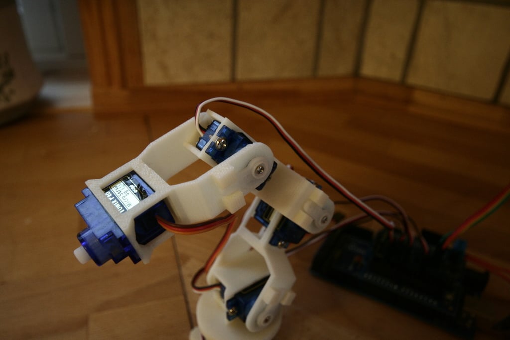 Braccio micro robot con micro servo da 9 g