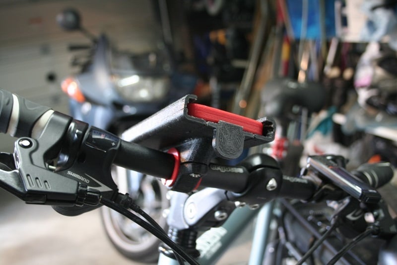 Supporto da bici per iPhone 6 con custodia protettiva