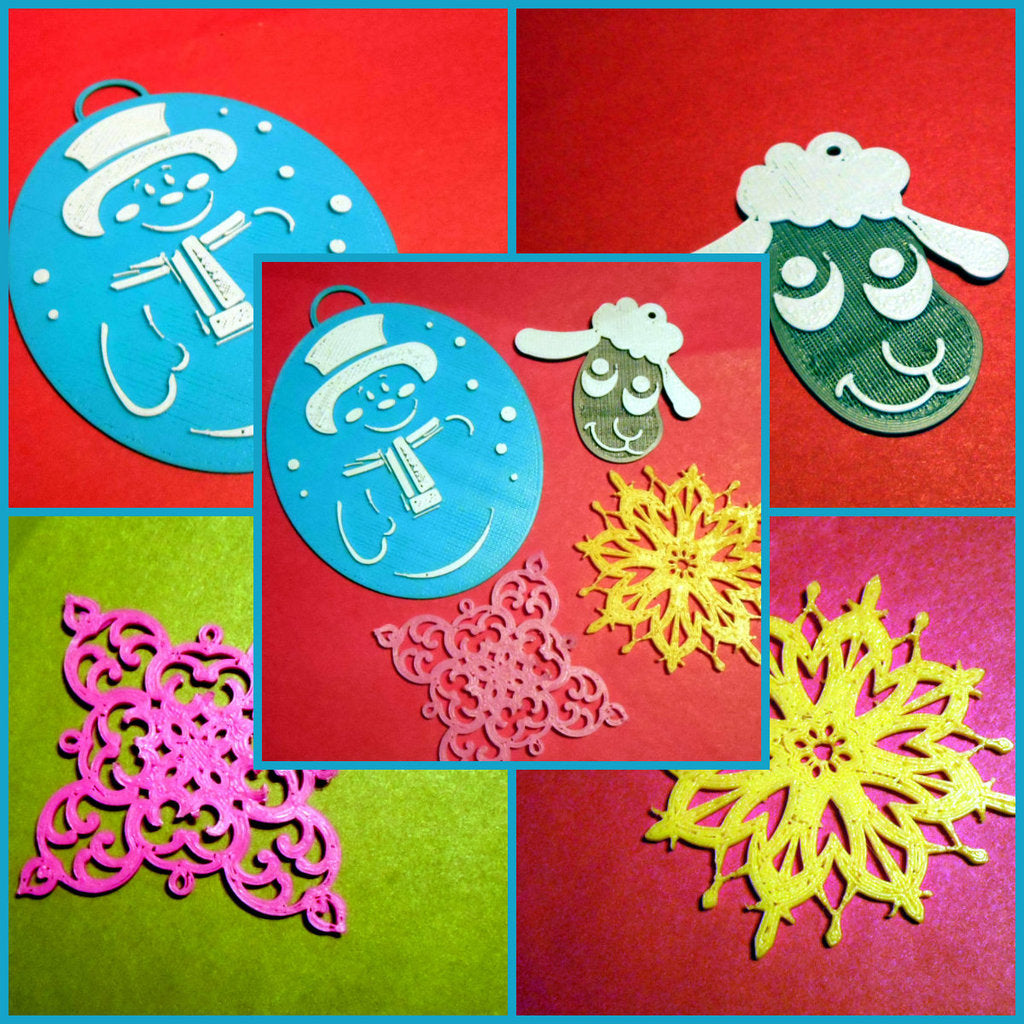 Decorazioni natalizie: giocattoli con pupazzo di neve e agnello, fiocchi di neve gialli e rosa