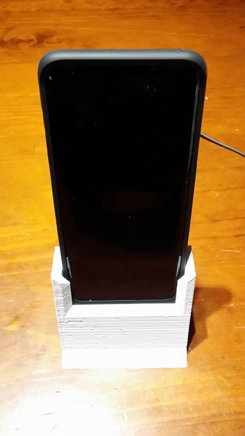 Samsung S9+ con o senza custodia Quad Lock Stand di ricarica