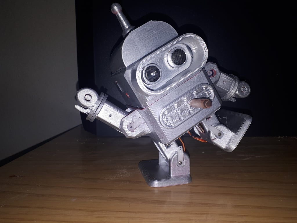 Robot Otto Bender con braccia di Redxvb