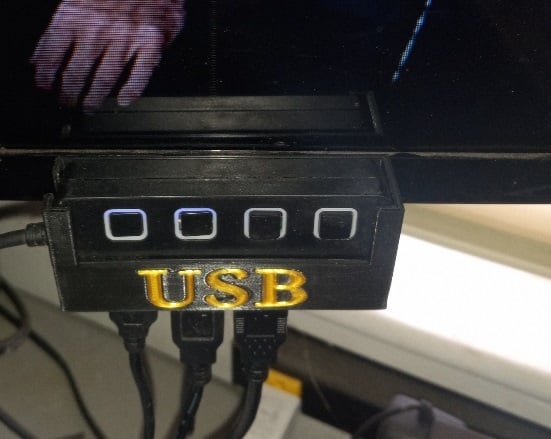Supporto HUB USB di tcpiii con interruttore illuminato