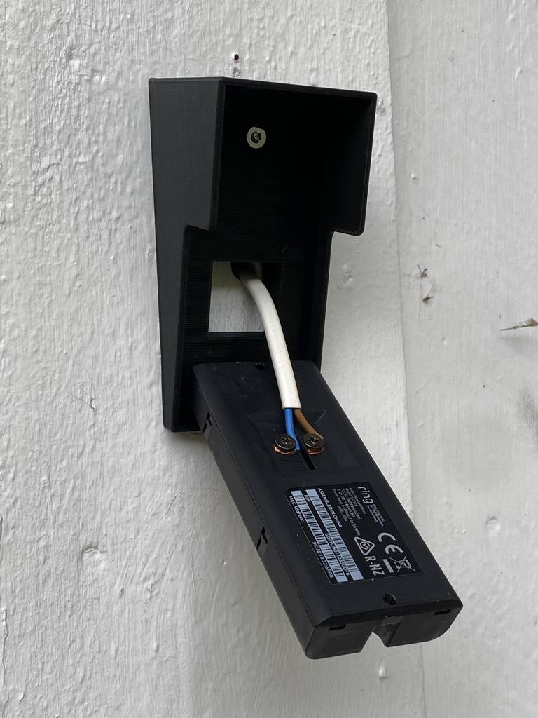 Staffa da parete inclinata per Ring Video Doorbell con protezione antiriflesso