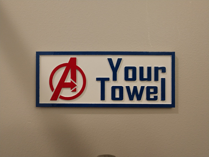 Appendiabiti Avengers per il bagno