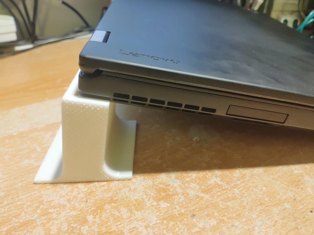 Set di supporto per laptop e poggiapiedi ThinkPad P50