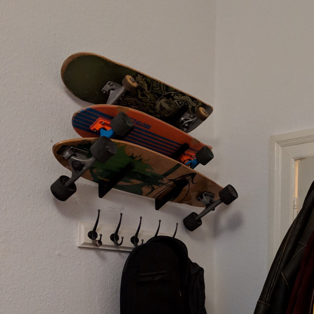 Appendiabiti da parete per skateboard