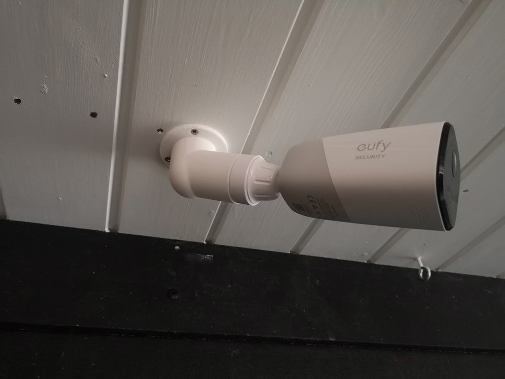 Montaggio a parete e soffitto per telecamere di sicurezza Arlo/Eufy