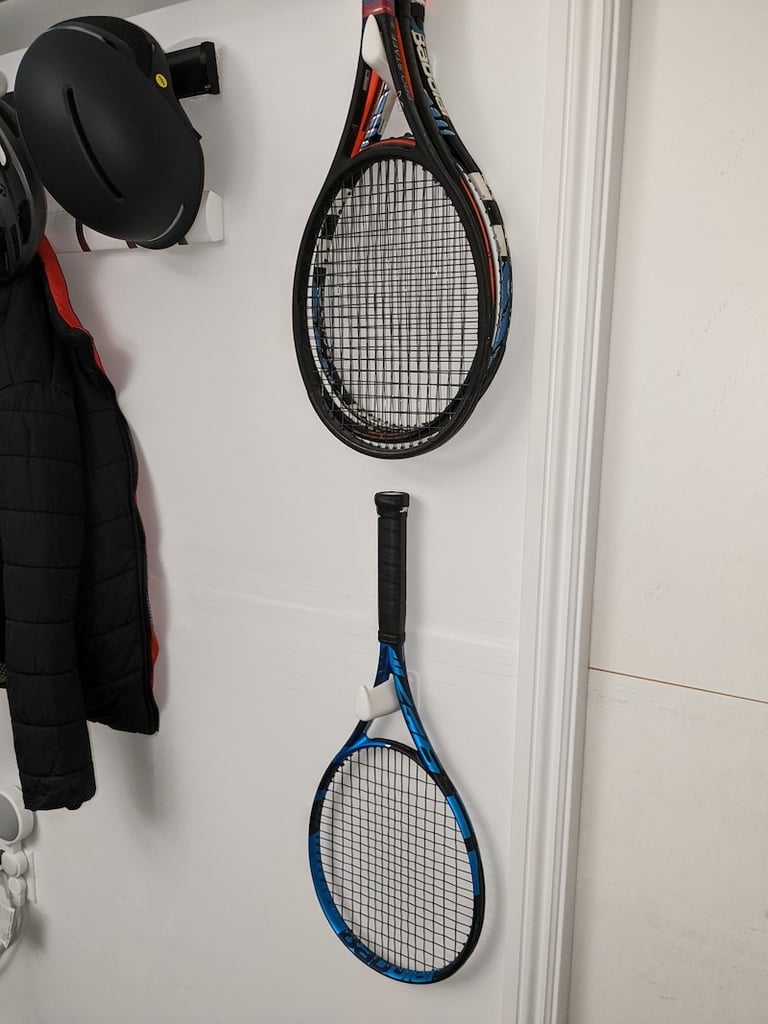 Porta racchette da tennis a parete