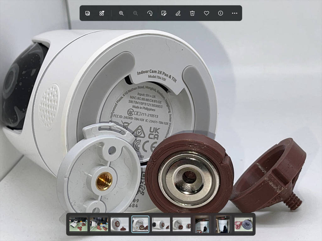 Supporto magnetico per telecamera da interni su controsoffitto per Eufy, GoPro o altri supporti per telecamera standard da 1/4&quot;.