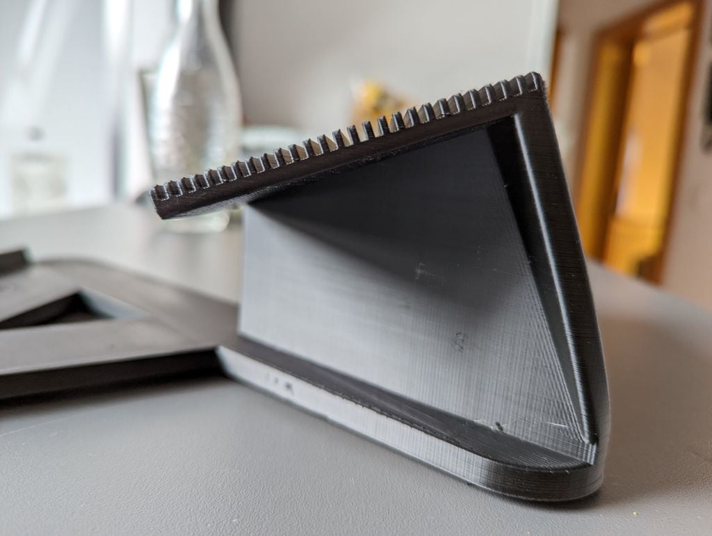 Supporto universale per laptop con design con raffreddamento ad aria per Razer Blade 15 e altri