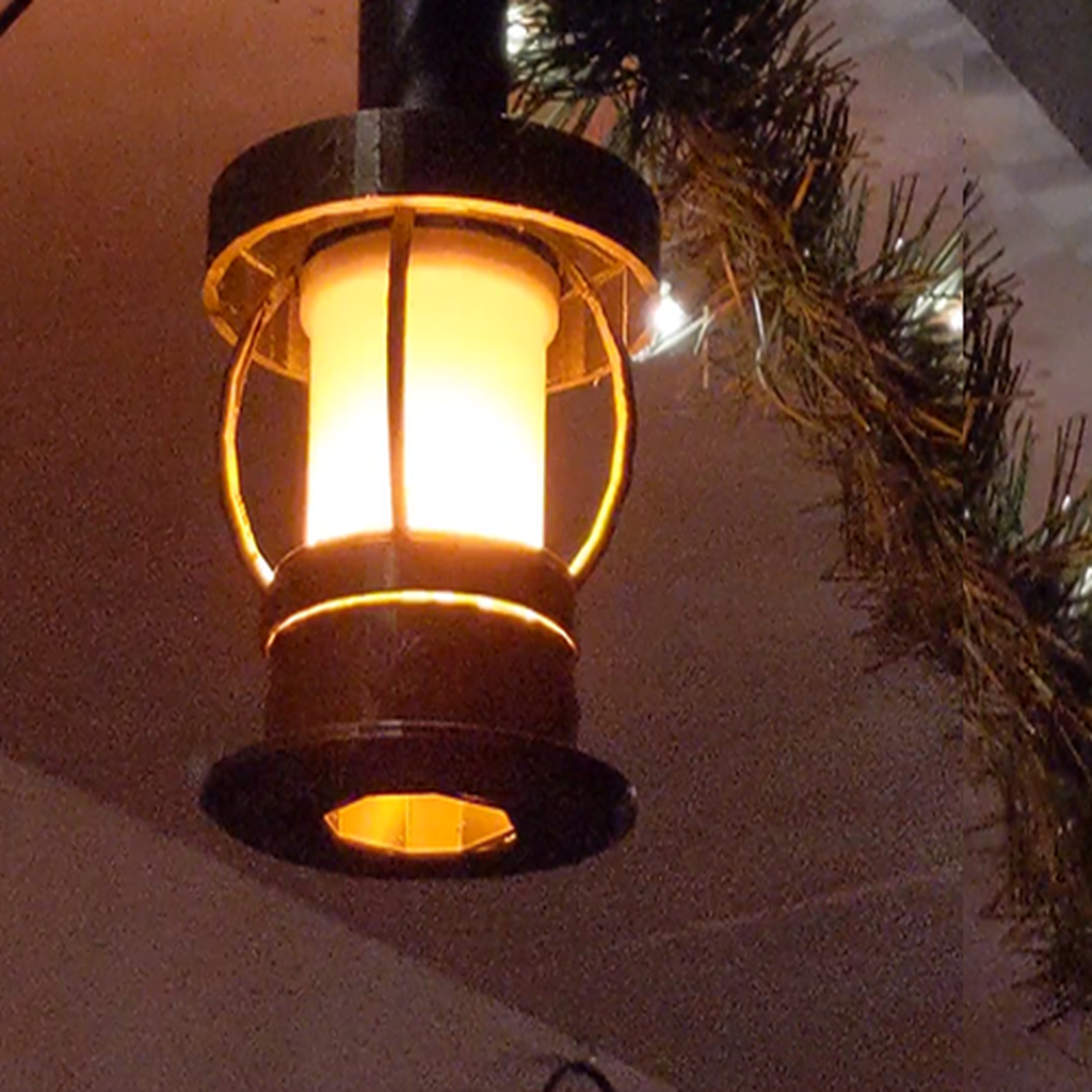 Lanterna natalizia con lampadina a fiamma LED per decorazioni esterne